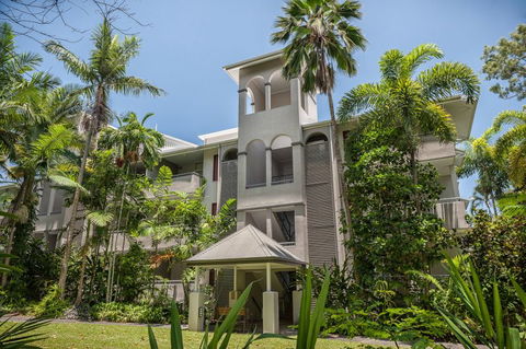 Oasis At Palm Cove - Lightning Ridge Tourism 5