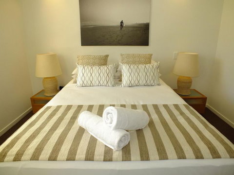 Pacific Marina Apartments - Lightning Ridge Tourism 17