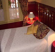 Triune House Bed and Breakfast - Lightning Ridge Tourism