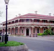 Jens Town Hall Hotel - Lightning Ridge Tourism