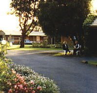Colonial Village Motel - Lightning Ridge Tourism