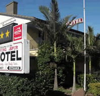 Flying Spur Motel - Lightning Ridge Tourism