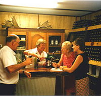 Amarillo Vines - Lightning Ridge Tourism