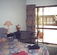 Amaroo Motor Inn - Lightning Ridge Tourism