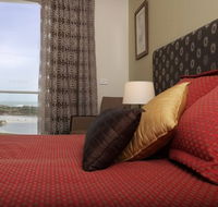 Lady Bay Resort - Lightning Ridge Tourism