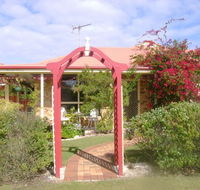 Angels Beach Lodge - Lightning Ridge Tourism