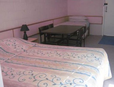 Copper Lantern Motel - Lightning Ridge Tourism 2