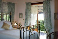 Monticello Countryhouse - Lightning Ridge Tourism 2
