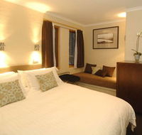 Rundells Alpine Lodge - Lightning Ridge Tourism