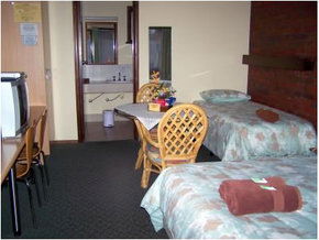 All Star Motor Inn - Lightning Ridge Tourism 4