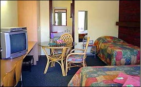 All Star Motor Inn - Lightning Ridge Tourism 5