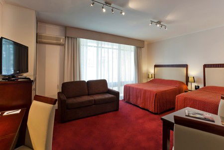 Best Western Ensenada Motor Inn And Suites - Lightning Ridge Tourism 1