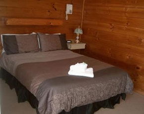 Paruna Motel - Lightning Ridge Tourism 0
