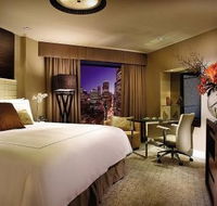 Four Seasons Hotel - Lightning Ridge Tourism