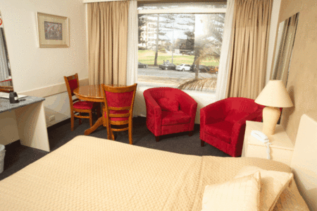 Buffalo Motor Inn - Lightning Ridge Tourism 2