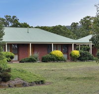 Summerfield Studio Apartments - Lightning Ridge Tourism