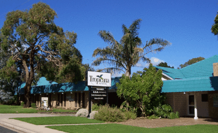 The Tropicana Motor Inn - Lightning Ridge Tourism