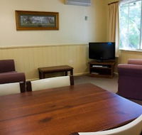 View Hill Holiday Units - Lightning Ridge Tourism