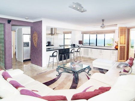 Mediterranean Resorts - Lightning Ridge Tourism 1