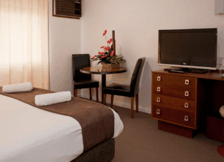 Amity Motor Inn - Lightning Ridge Tourism 3