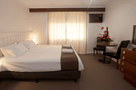 Amity Motor Inn - Lightning Ridge Tourism 4