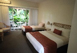 Mackays Mission Beach - Lightning Ridge Tourism 1
