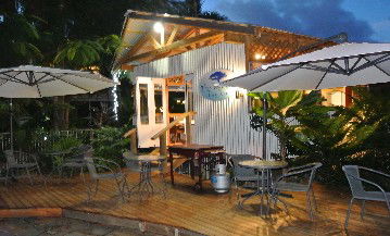 Mackays Mission Beach - Lightning Ridge Tourism 3
