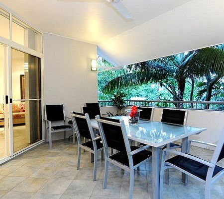 Oasis At Palm Cove - Lightning Ridge Tourism 0