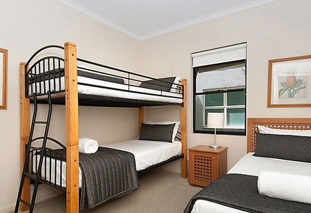 Bella Casa Noosa - Lightning Ridge Tourism 3