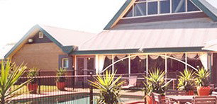 Bimet Executive Lodge - Lightning Ridge Tourism 0