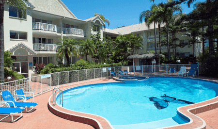 Surfers Tradewinds - Lightning Ridge Tourism