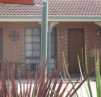 Arcadia Motor Inn - Lightning Ridge Tourism