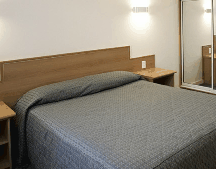 Great Eastern Motor Lodge - Lightning Ridge Tourism