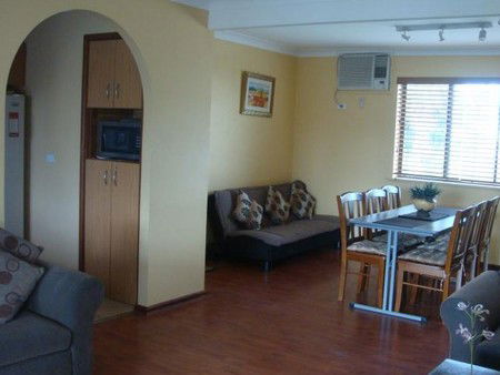 Bella Vista Motel - Lightning Ridge Tourism 1