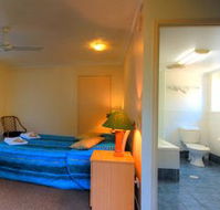 Blue Waters Motel - Lightning Ridge Tourism