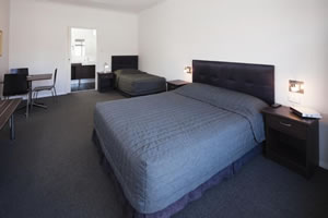 Cessnock Motel - Lightning Ridge Tourism 3