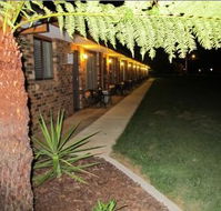 Golfers Lodge Motel - Lightning Ridge Tourism