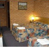 Royal Palms Motor Inn - Lightning Ridge Tourism
