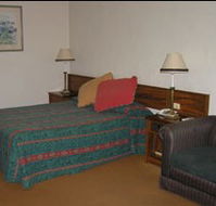 Seaton Arms Motor Inn - Lightning Ridge Tourism