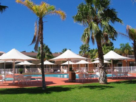 Lasseters Hotel Casino - Lightning Ridge Tourism 4