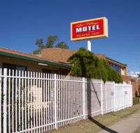 Spa Village Travel Inn - Lightning Ridge Tourism
