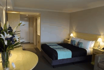  Lightning Ridge Tourism