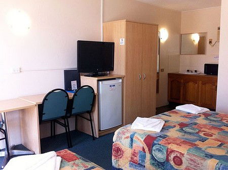 City Centre Motel - Lightning Ridge Tourism 2