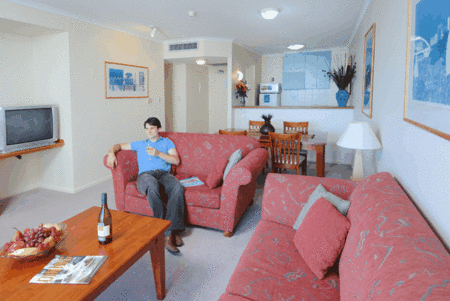Central Dockside Apartments - Lightning Ridge Tourism