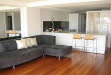 Hillhaven Holiday Apartments - Lightning Ridge Tourism 1