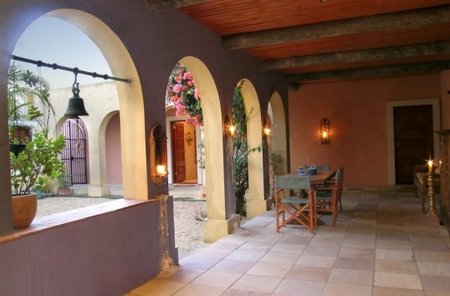 Casabelle Country Guest - Lightning Ridge Tourism 1