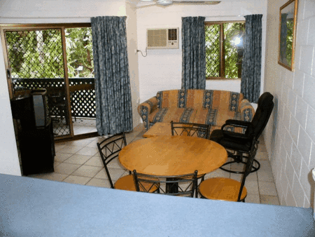 Rainforest Grove Holiday Resort - Lightning Ridge Tourism
