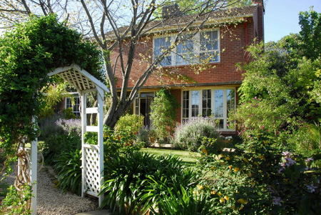 Kirkendale Bed And Breakfast - Lightning Ridge Tourism 0