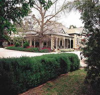 The Lodge Country House - Lightning Ridge Tourism