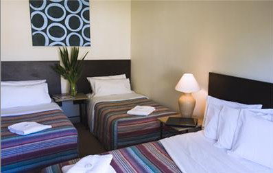 Avoca Lodge - Lightning Ridge Tourism 2